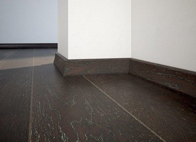 Плинтус Barlinek дуб Wenge
